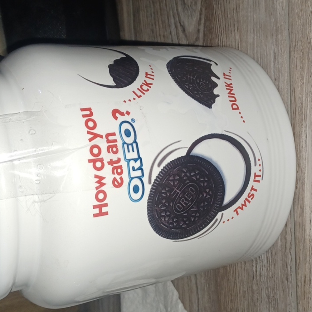 Cookie jar